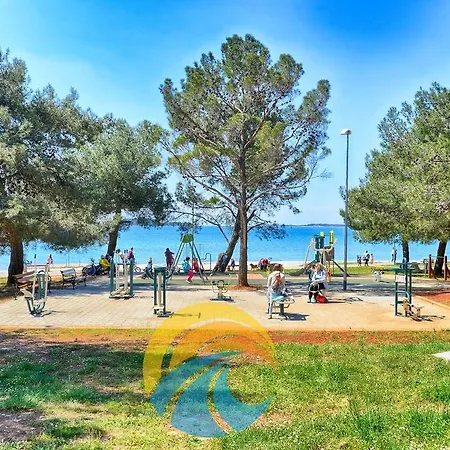 Josip 933 Apartamento Fažana
